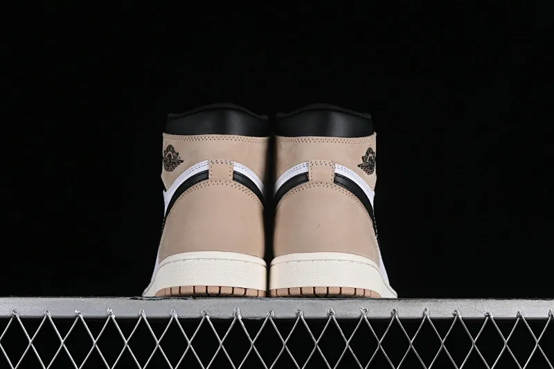 All Categories Air Jordan Jordan Series Basketball Shoes Air Jordan 1 High Air Jordan 1 High OG "Latte" AJ1 Joe 1 Latte Coffee Small Fresh Color High Top Basketball Shoes FD2596-021